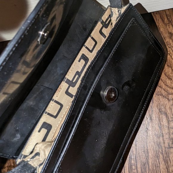 Retro Small Black Guess Purse. Y2K style. - Picture 7 of 9